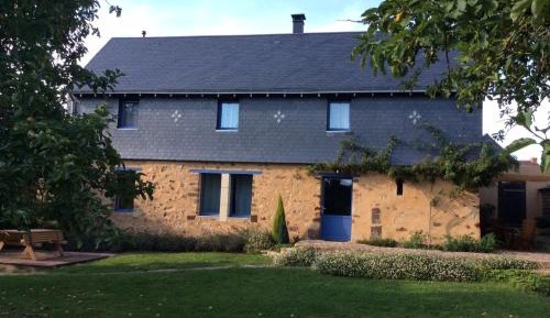 Holiday Home (8 Adults)