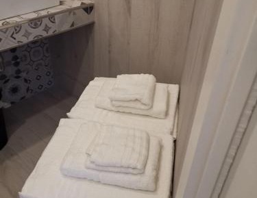 Single Room with Private Bathroom