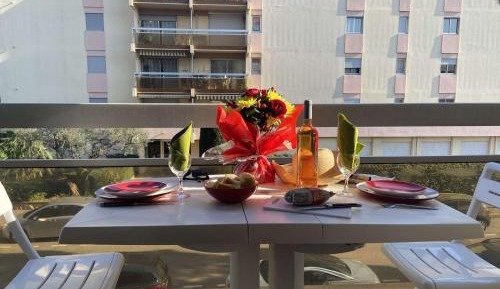 Apartment (2 Adults)