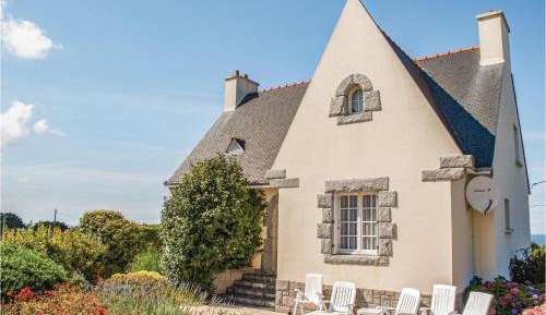 Four-Bedroom Holiday Home