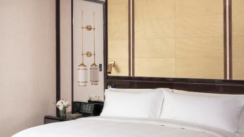 Deluxe Room King