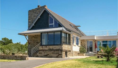 Four-Bedroom Holiday Home