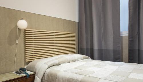 Single Room with Shared Bathroom
