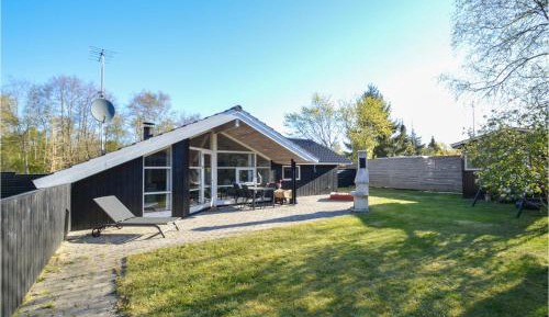 Two-Bedroom Holiday Home