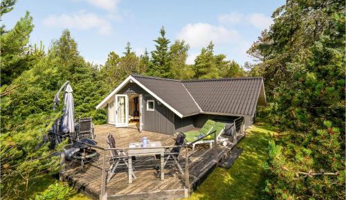 Four-Bedroom Holiday Home