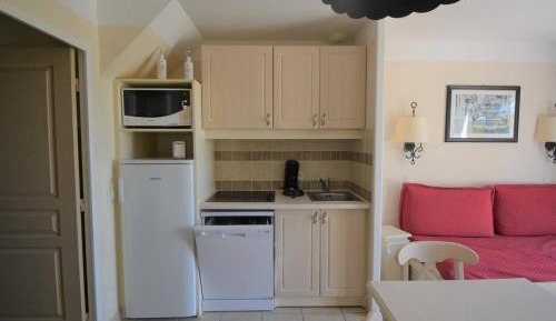 Holiday Home (6 Adults)