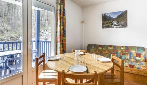 Apartment (4 Adults)