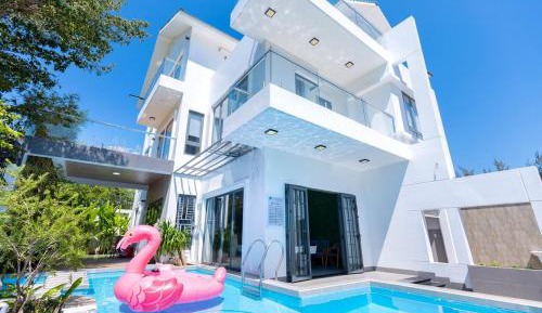 Villa with Sea View