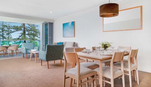 2 Bedroom Deluxe Oceanview Apartment