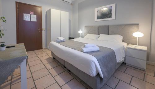 Double Room with Shared Bathroom
