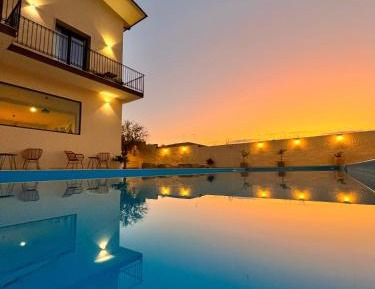 Double Room with Pool View