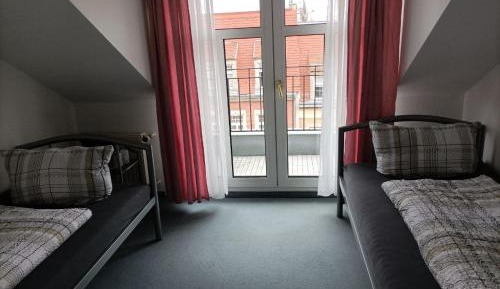 Deluxe Family Suite