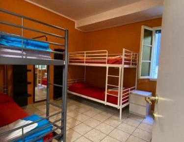 Bed in 8-Bed Mixed Dormitory Room