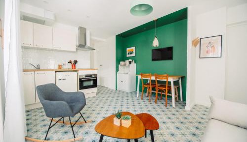 One-Bedroom Apartment