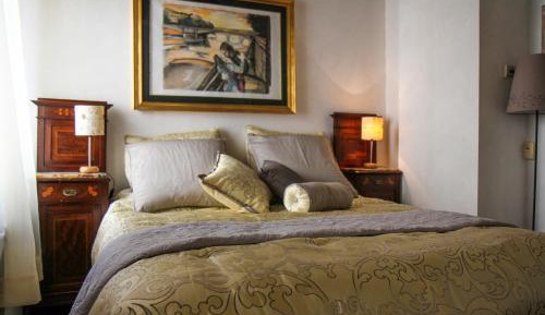 Large One-Bedroom Apartment
