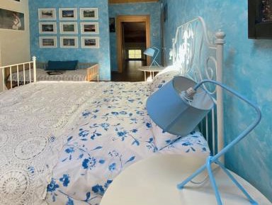 Deluxe Double Room (2 Adults + 1 Child)