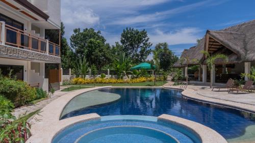 Superior Double or Twin Room with Pool View