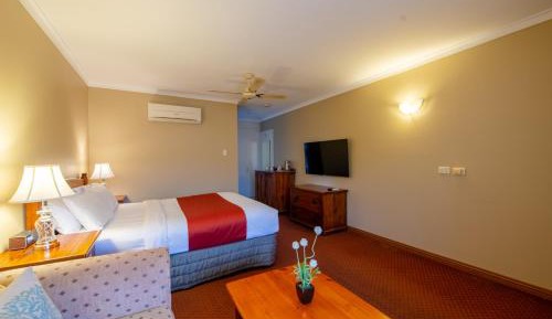 Standard Queen Room