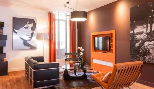Deluxe Apartment 1