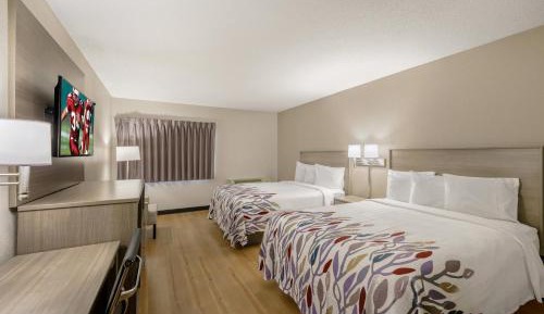  Standard Room with Two Queen Beds Non-Smoking
