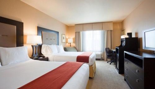 Standard Queen Room with Two Queen Beds