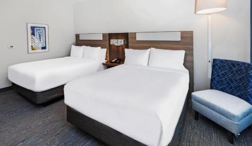 Standard Queen Room with Two Queen Beds