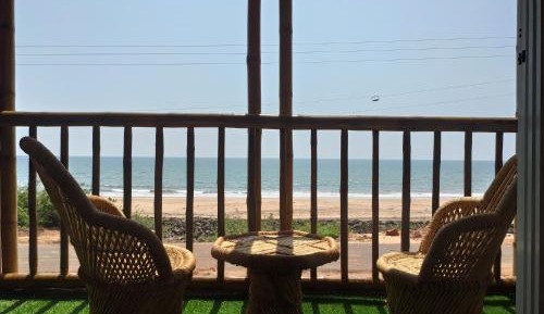 Deluxe Double Room with Balcony and Sea View