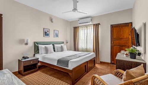 Deluxe Double Room with Balcony