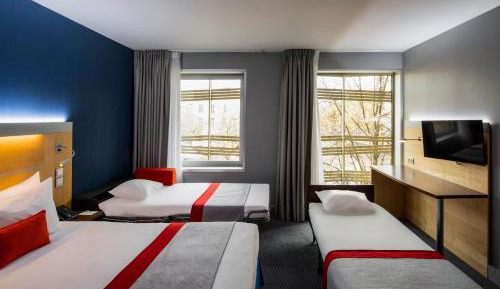 Standard Double Room with Sofa Bed and City View