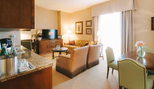 One Bedroom Sparrow Suite