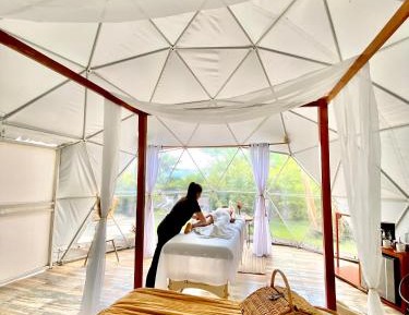 Suite with Mountain View