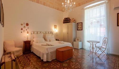 Double Room with Private External Bathroom