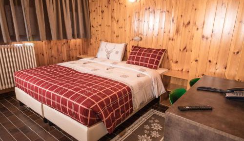 Quadruple Room with Mountain View