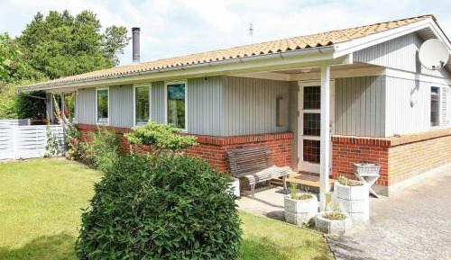 Four-Bedroom Holiday Home