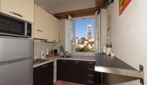 One-Bedroom Apartment with View