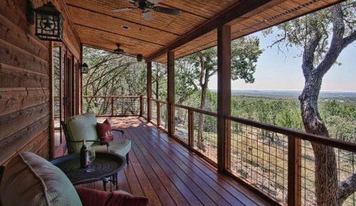 One-Bedroom Holiday Home