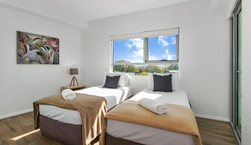 Three-Bedroom Apartment With Ocean View	