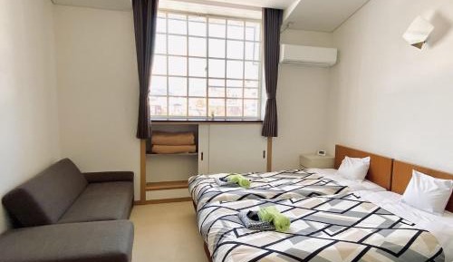 Economy Triple Room