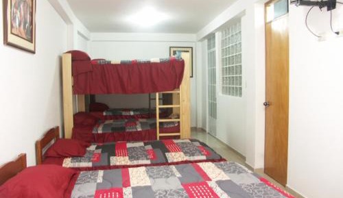 Quadruple Room with Private Bathroom