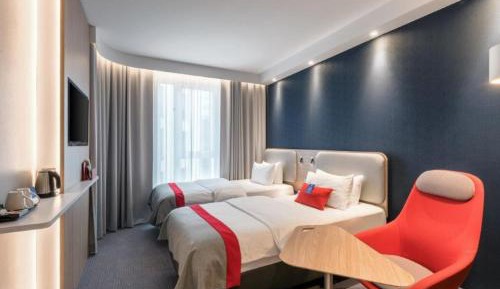 Standard Twin Room with Mini Fridge