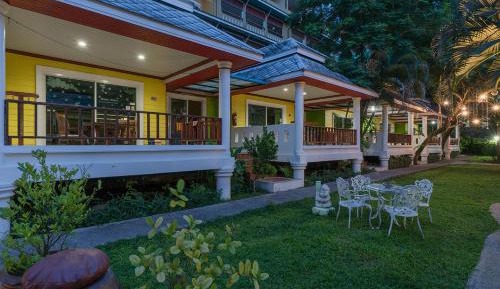 One-Bedroom Bungalow
