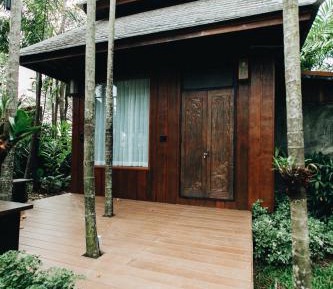 King Room with Pond and Garden View