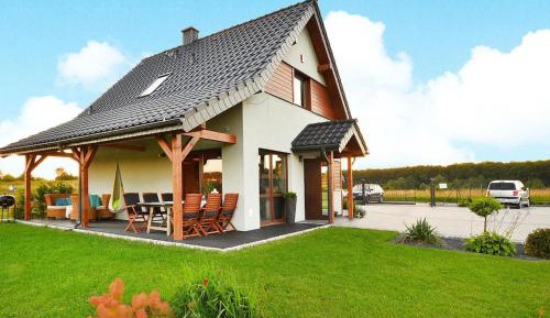 Four-Bedroom Holiday Home