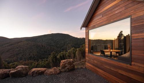 One-Bedroom Chalet - Hillside Dogwood