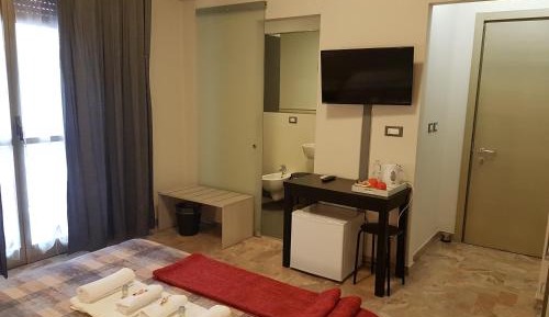 Double or Twin Room with Bathroom