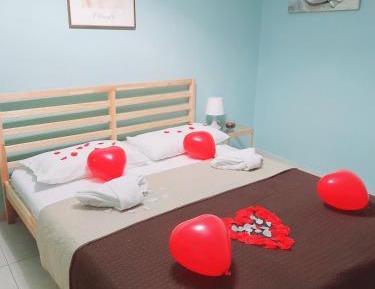 Deluxe Room (2 Adults + 1 Child)