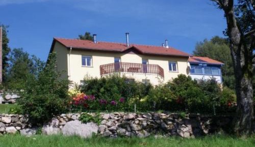 Holiday Home (5 Adults)