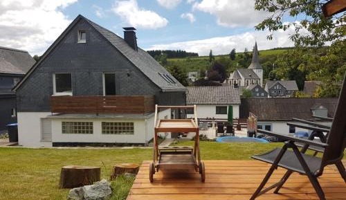 Three-Bedroom Holiday Home 