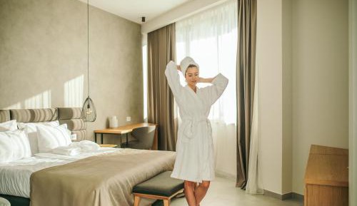 Deluxe Suite with Spa Bath