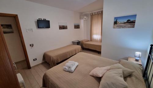 Quadruple Room with Private Bathroom